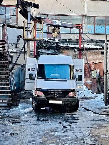 sprinter 4x4: Легкий грузовик, Mercedes-Benz — 1