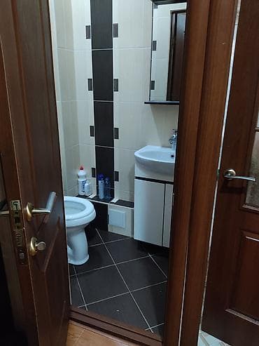 сдаю комнату подселением: Сдаётся комната в квартире. 1 бала керек дарек Аламедин 1 чолпон — 4