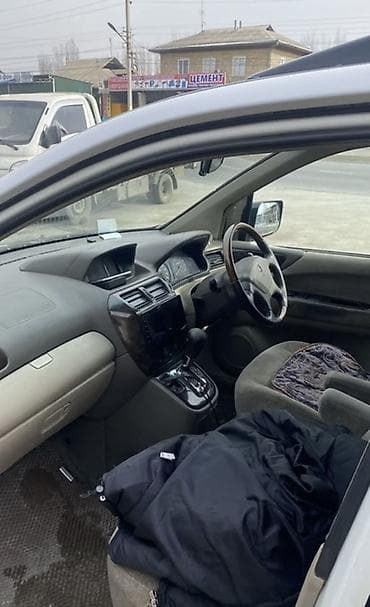 руль делика: Mitsubishi Chariot: 2002 г., 2.4 л, Автомат, Бензин, Минивэн — 10