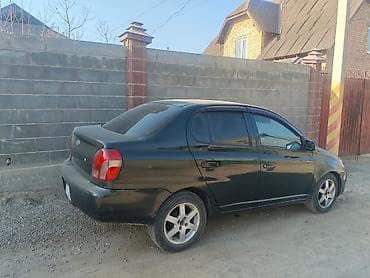 mark 2 qualis: Toyota Platz: 2001 г., 1.5 л, Автомат, Бензин, Седан — 4