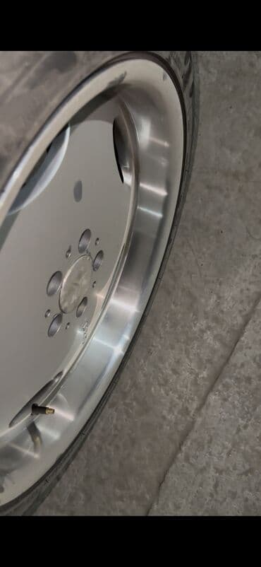 диск сапок: Диски R 18 AMG, Комплект — 1