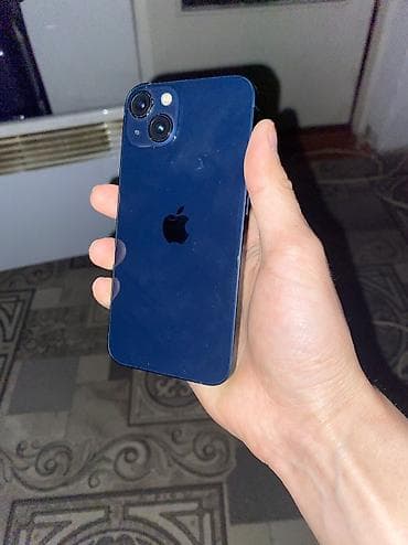 IPhone 13, Б/у, 128 ГБ, Черный, Защитное стекло, Чехол, 86 %