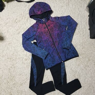 спортивное оборудование: Спортивный костюм отличного качества (Турция) Состояние новый. Размер — 2