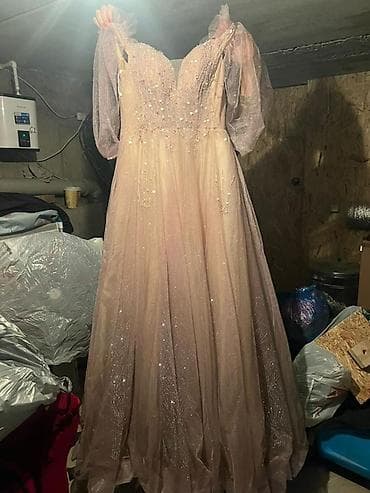 Платья: Вечерние/выпускные платья в пол с блеском и богатой отделкой — 4