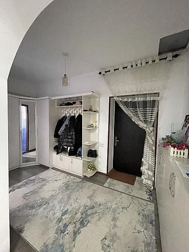 дом гараж: Продаётся дом в селе Арашан. Описание: - Дом 4 комнаты, большая — 7