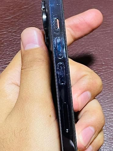 aphone 6: IPhone 13 Pro, Sierra Blue — 4