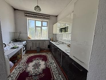 меняю варианты: Продаю дом большой ж/м Ала-Тоо 1 газ свет канализация участок 5 соток — 10