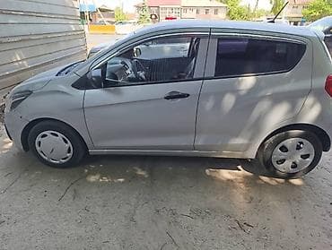4 108: Chevrolet Spark: 2016 г., Бензин, Хэтчбэк — 1