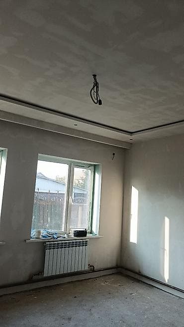 Демонтажные работы: Снятие потолков | Очистка стен от шпаклевки | Зачистка от старых обоев, Сбивка старой штукатурки, Снятие извести | Демонтаж ламината, Демонтаж линолеума, Демонтаж плинтуса | Крыша из шифера, Металлочерепичная кровля, Кровля из профнастила 3-5 лет опыта — 10