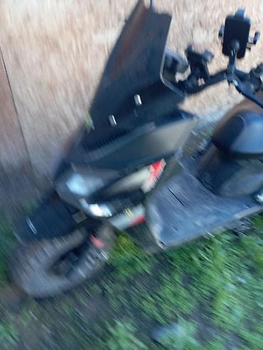 Мототехника: Скутер түрү 150 куб. см, Бензин — 3