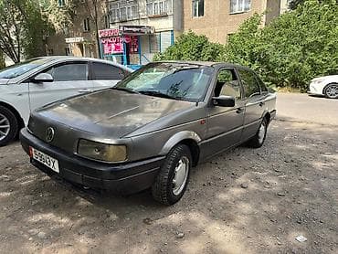 машина жыгули: Volkswagen Passat: 1990 г., 1.8 л, Кол менен иштөөчү, Седан — 3