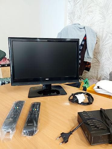 Телевизоры: HKC компактный телевизор/монитор с плоским экраном - Диагональ 50 см — 1