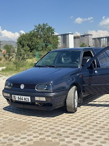 nardo grey: Volkswagen Golf: 1993 г., 1.8 л, Механика, Бензин, Хэтчбэк — 3
