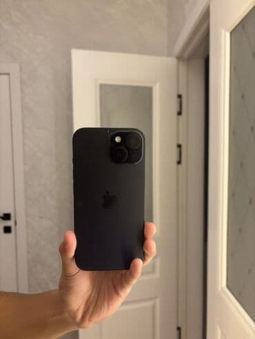 IPhone 15, Б/у, 256 ГБ, Черный, Защитное стекло, 80 %