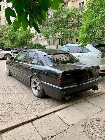 Продажа авто: BMW 7 series: 1996 г., Седан — 3