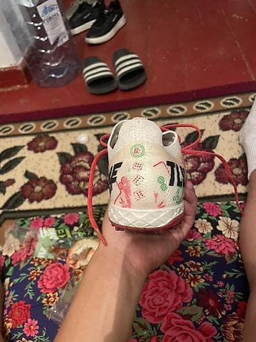 азиаты: Футбольные бутсы Kelme для игры на искусственном покрытии. Размер 40.5 — 2