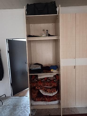 Шкаф сатылат 5 көздү абалы жакшы Адрес Дордой 1 конушунда