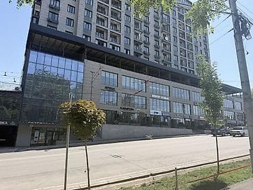 очиститель бассейна: Светлое коммерческое помещение в центре города, современном — 4