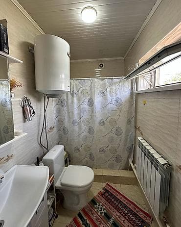 брони: ✨ Продаётся дом в с. Сокулук ✨ 🏡 Характеристики: • Участок - 4 сотки — 7