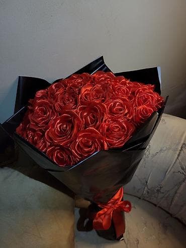 шыбак кылабыз: 🌹 Букет роз из атласных роз — красота, которая не увядает! 🌹 Ищете — 3