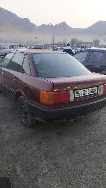 aeroforce 202: Audi 80: 1989 г., 1.8 л, Механика, Бензин, Седан — 2