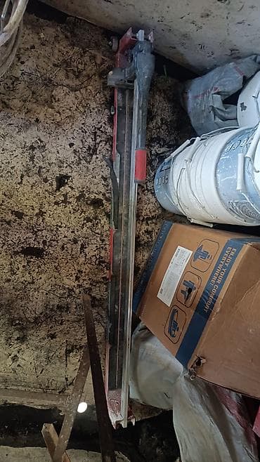 Ручные плиткорезы: Ручной плиткорез Описание: - Профессиональный ручной плиткорез на — 1