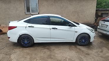 Продажа авто: Hyundai Solaris: 2015 г., 1.6 л, Автомат, Бензин, Седан — 3