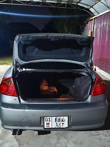 Nissan Skyline: 2004 г., Автомат, Бензин, Седан — 4