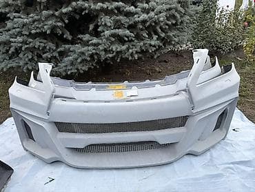 Бампер Toyota