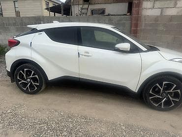 zeekr 01: Toyota C-HR: 2019 г., Автомат, Бензин, Кроссовер — 5