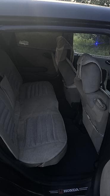 Продажа авто: Honda Fit: 2003 г., 1.3 л, Вариатор, Бензин, Хэтчбэк — 8