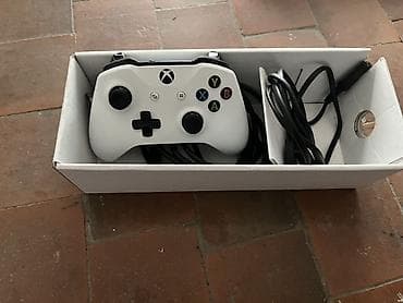 Xbox Series X: Xbox One S, белая Торг есть обмен на фикс Комплектация: - Игровая — 3