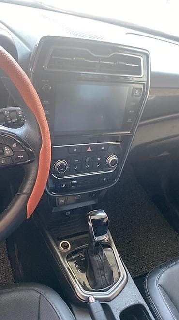 гранат ист: Ssangyong Tivoli: 2020 г., 1.5 л, Автомат, Бензин, Кроссовер — 3