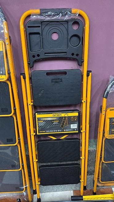 Строительное оборудование: Складная стремянка-лестница, Материал: Металл, Новый, Для дома, Высота: До 2 м — 4