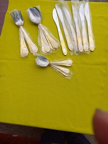 Посуда: Продаю набор столовых приборов 24 шт ( ложки, маленькие ложки вилки — 1
