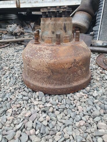 ступицы: Ступица мост задний мерседес бенз 817 привозной Б/У — 1