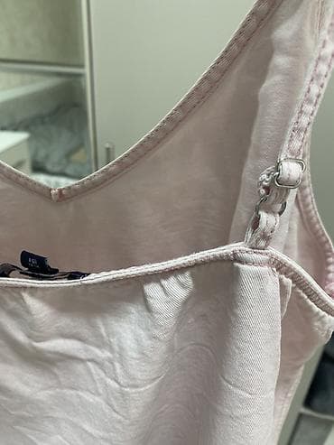 атласные ночные сорочки: Нежная розовая комбинация на тонких регулируемых бретелях. Прямой — 3