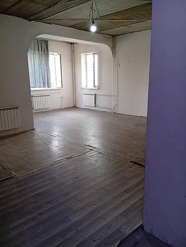 дом сдаётся: 150 м², 4 комнаты, Парковка, Забор, огорожен — 4