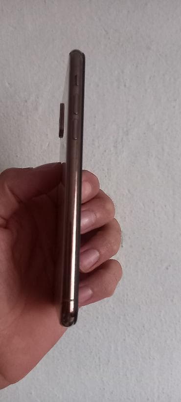iphone xs 128gb: Iphone xs max на 256gb. на айклауде, дети играли поставили пароль. в — 2