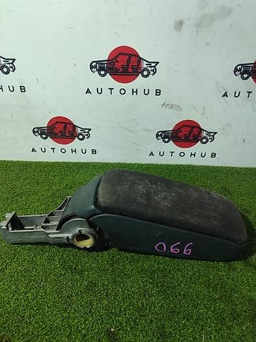9: Подлокотник Audi A6 C5 1.9 2000 (б/у) — 1