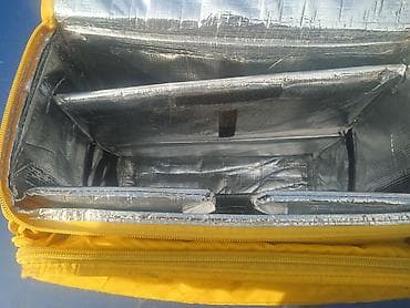 дрон профессиональный: Желтый рюкзак для доставки Glovo, предназначенный для курьеров. Рюкзак — 5