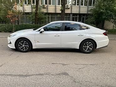 Транспорт: Hyundai Sonata: 2022 г., 2 л, Автомат, Гибрид, Седан — 6