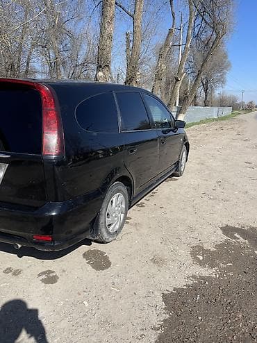 б ют: Honda Stream: 2004 г., 1.7 л, Автомат, Бензин, Минивэн — 4