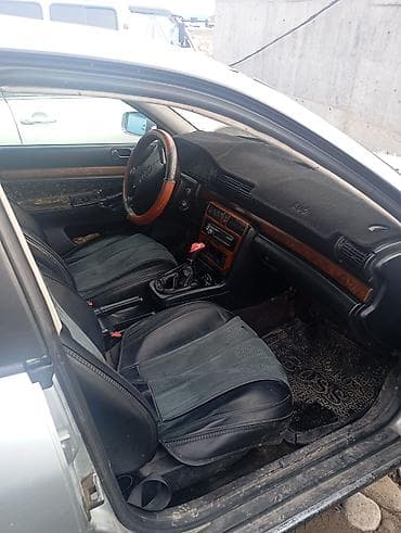 rf 2: Audi A4: 1999 г., 1.8 л, Механика, Бензин, Седан — 3