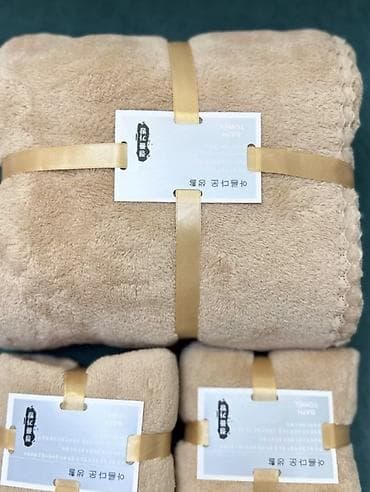 махровое постельное белье: Подарочный набор полотенец (3 штуки) Состав набора: - 1 большое — 4