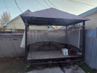 дом на ошском рынке: 50 м², 3 комнаты, Утепленный, Парковка, Забор, огорожен — 9