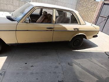 220 mers: Mercedes-Benz W123: 1997 г., 2 л, Механика, Бензин, Седан — 4