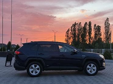 адаптор: Toyota RAV4: 2021 г., 2.5 л, Вариатор, Гибрид, Кроссовер — 5