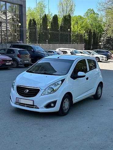 evro r: Ravon R2: 2017 г., 1.3 л, Автомат, Бензин, Хэтчбэк — 2