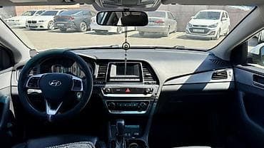 Hyundai Sonata: 2019 г., 2 л, Автомат, Газ, Седан — 8